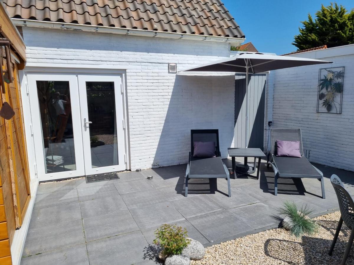 La Vie Est Belle Vlissingen Villa Exteriör bild