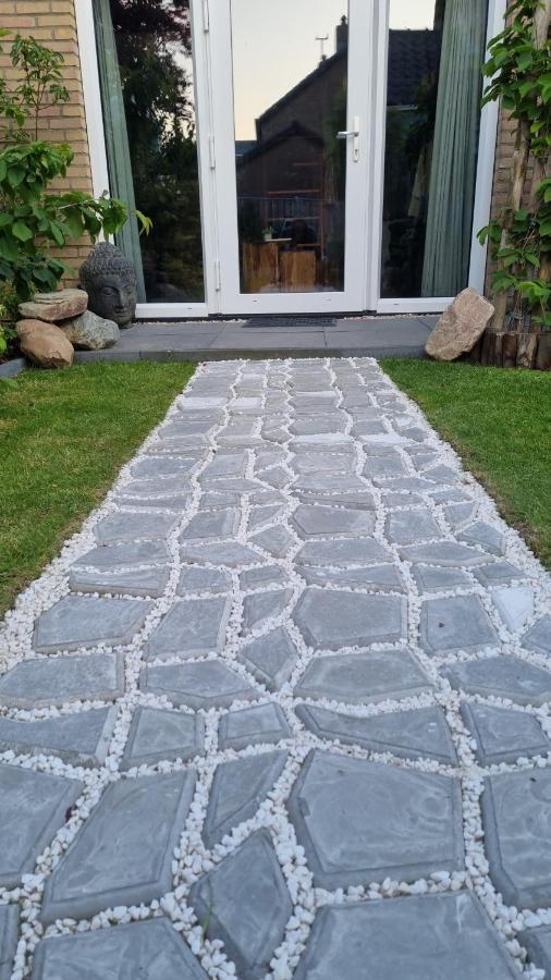 La Vie Est Belle Vlissingen Villa Exteriör bild